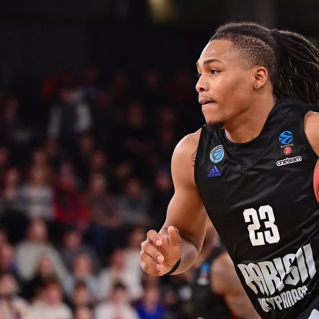 Paris Basket s'incline dans les derniers instants en Grèce en Eurocoupe.