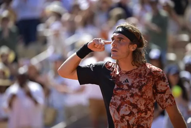 C'est dans sa tête que Stefanos Tsitsipas a trouvé la solution. (P. Lahalle/L'Équipe)


