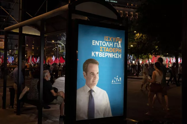 La Grèce fait sa mue numérique et laisse plus d’un quart de la population sur le bord de la route : "J’ai peur de ne pas y arriver, d’être ridicule".