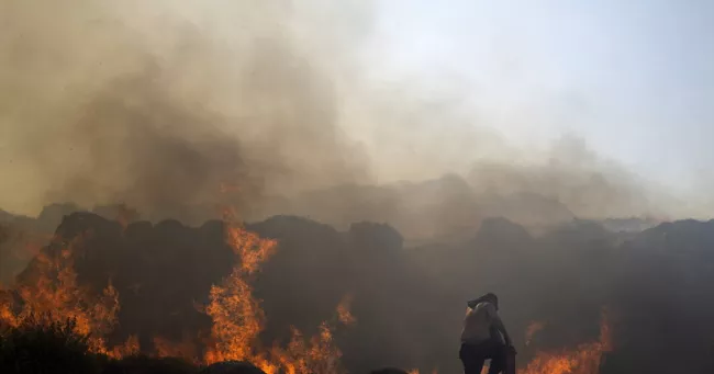 Evacuations de Rhodes : «C’est juste horrible, nous sommes épuisés».
