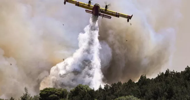 «Un avion leader grec nous guidait»: après sa mission lors des incendies en Grèce, un pilote français se confie.
