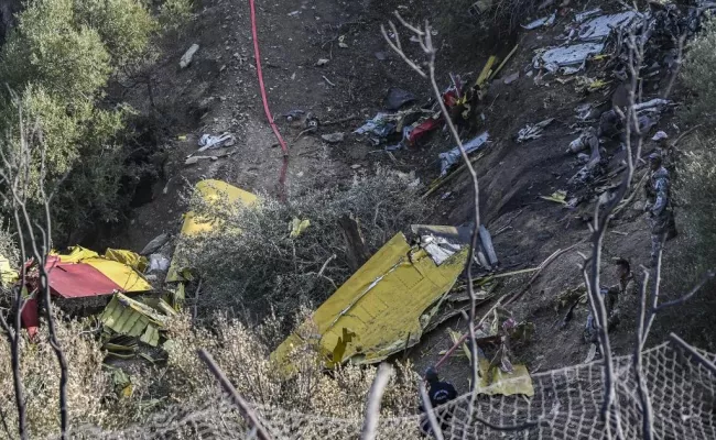 «Ils n'ont signalé aucun problème» : un pompier révèle les derniers mots des pilotes du Canadair qui s’est écrasé en Grèce.