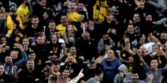 Un supporteur de l'AEK Athènes est mort lundi soir après une rixe face à des supporteurs du Dinamo Zagreb. (image d'illustration) © ANGELOS TZORTZINIS / AFP


