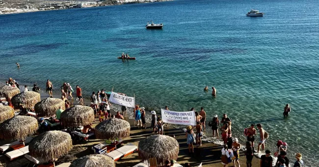En Grèce, le mouvement «des plages libres» fait des vagues.