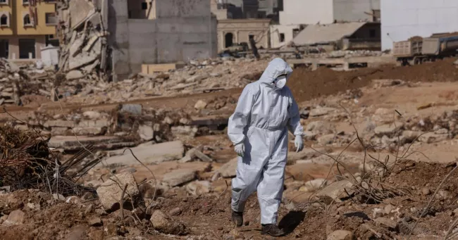 Inondations en Libye : 4 membres d'une équipe de secours grecque tués dans un accident.