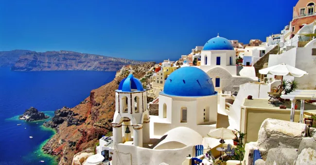 Visiter Santorin en 4 jours : nos conseils d'itinéraire jour par jour.