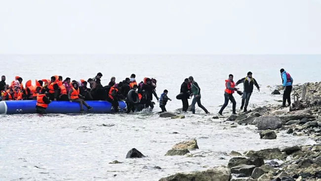 En Grèce, l’histoire pleine d’espoir d’un bébé réfugié.