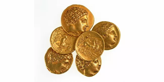 Statères à l'effigie de Philippe II de Macédoine (382-336 avant J.-C.). © Photo © Fitzwilliam Museum / Bridgeman Images
