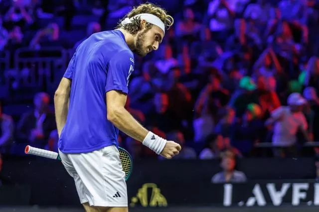 Stefanos Tsitsipas s'impose en trois sets au premier tour (A. Gora/Presse Sports)