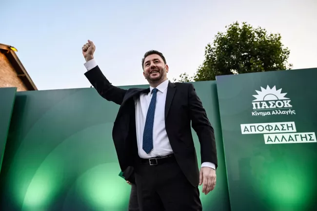 Nikos Androulakis, leader du parti socialiste grec, le Pasok, à Thessalonique, le 19 juin 2023. SAKIS MITROLIDIS / AFP