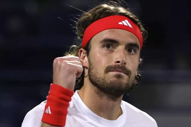 <p>Stefanos Tsitsipas retrouve une finale sur le circuit.