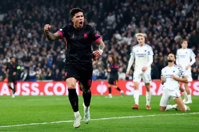 Enzo Fernandez a marqué le second but de Chelsea à Copenhague (2-1), ce jeudi. (A. Boyers/Reuters)
