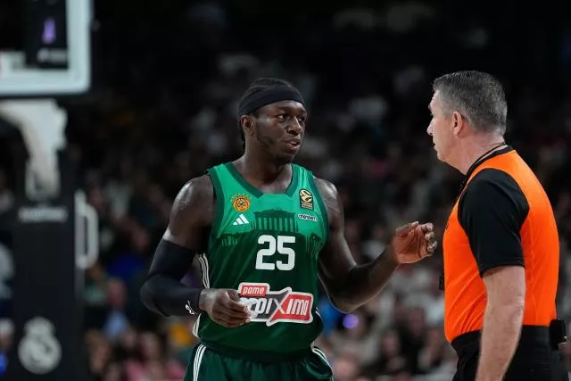 Kendrick Nunn et ses coéquipiers se sont inclinés face à Paris (98-101). (O.-J. Barroso/Presse Sports)