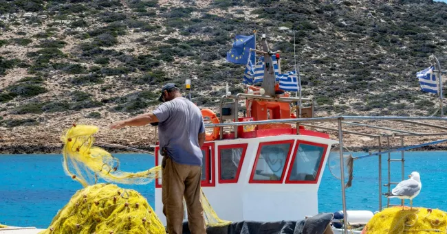 Sur l’île d’Amorgos, les pêcheurs en première ligne pour sauver les poissons.