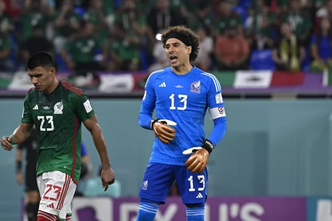 Guillermo Ochoa avec le Mexique lors du Mondial 2022. (P. Lahalle/L'Équipe)