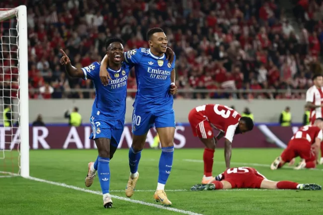 Vainqueur sur la pelouse de l'Olympiakos, le Real Madrid peut encore remercier Kylian Mbappé, auteur d'un quadruplé.