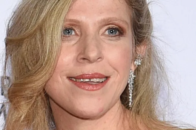 Dana Eden, lors de la 49ᵉ cérémonie des Emmy Awards, à New York, le 22 novembre 2021. EVAN AGOSTINI/INVISION/AP