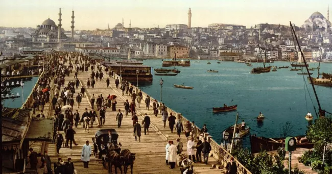 Après Les Enfants perdus, ce second volet jubilatoire entraîne le lecteur jusqu’à Constantinople (ici en 1900). 
