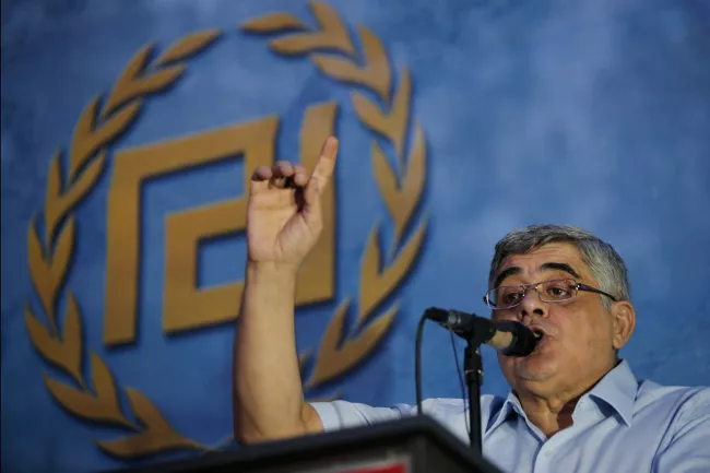 L'ancien chef d'Aube dorée, Nikolaos Michaloliakos, à Athènes, le 16 septembre 2015. LEFTERIS PITARAKIS / AP