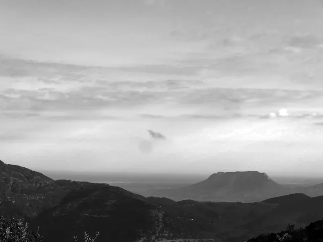 Georges Didi-Huberman, auteur de «L’Eboulis de l’être», renouvelle notre regard sur les ruines de la Grèce antique.