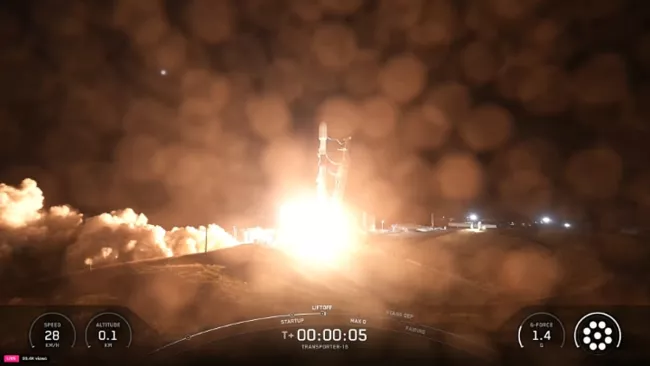 Lancement de nano-satellites grecs à partir d'une base américaine -  Tous droits réservés  APE MPE