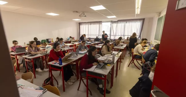 «La question qui se pose aujourd'hui à nous est de savoir si nous avons encore la volonté collective de transmettre les humanités et de les valoriser». François BOUCHON / Le Figaro