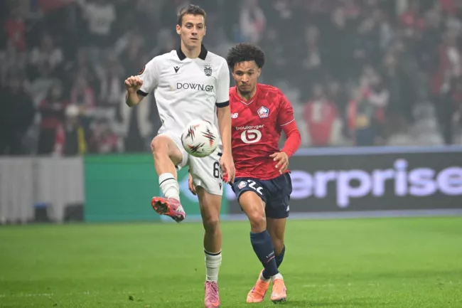 Giannis Konstantelias lors de la rencontre face à Lille en Ligue Europa. (A. Réau/L'Équipe)