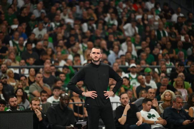 Maxime Lefèvre, entraîneur du Paris Basketball, après la défaite de son équipe contre le Panathinaïkos : « Un bon message pour les nouveaux ».