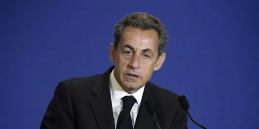 L'ancien président français a rendu hommage au précédent gouvernement d'Athènes, "qui a fait beaucoup d'efforts dans l'intérêt de la Grèce". | AFP/LIONEL BONAVENTURE


