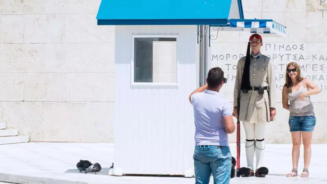 Touristes en Grèce @ludovic creative commons sur Flickr


