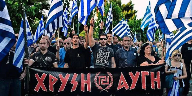 Les dirigeants d'Aube dorée face aux juges.