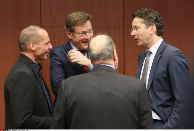 De gauche à droite, le ministre des Finances grec Yanis Varoufakis, son homologue belge Johan Van Overtveldt et le président de l'Eurogroupe Jeroen Dijsselbloem lors d'une réunion le 9 mars dernier - SIPA


