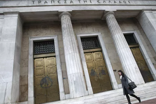 La façade de la Banque de Grèce, à Athènes.


