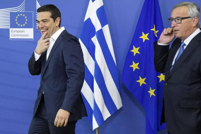 A gauche Alexis Tsipras, premier ministre grec et à droite Jean Claude Juncker, président de la Commission européenne. Image: Reuters


