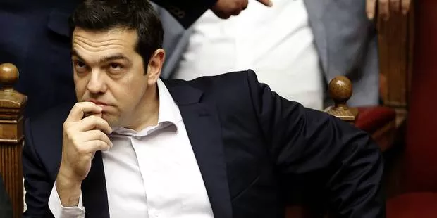 La Grèce, au bord du scénario catastrophe, approuve la tenue d'un référendum.