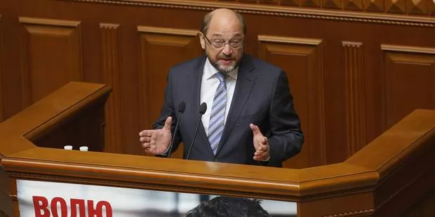 Schulz: "Nous ne laisserons pas tomber les gens en Grèce".