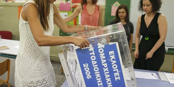 Les sondages qui donnent le "non" en tête ont été publiés dimanche soir en raison de l'interdiction de les rendre publics samedi à la veille de la tenue de la consultation. (Crédits : Reuters)


