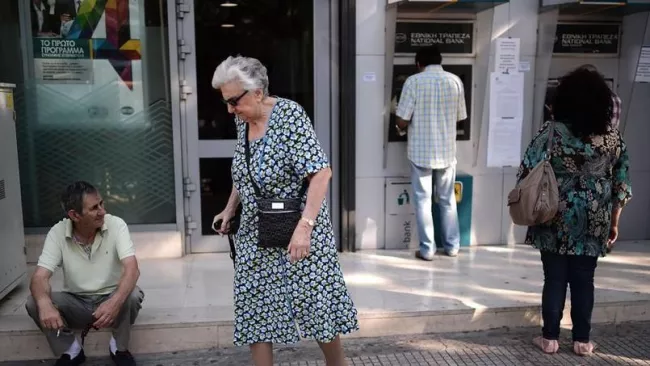 Les Grecs ne se ruent pas dans les banques.