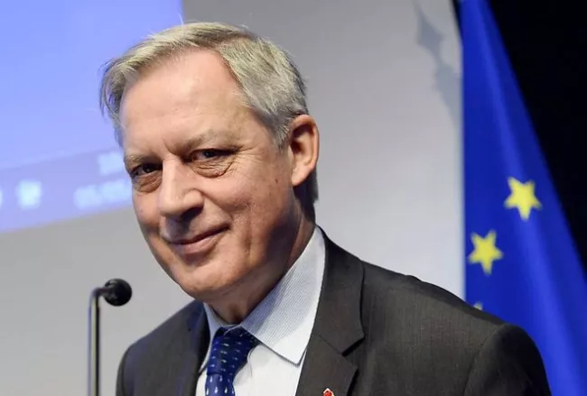 Le gouverneur de la Banque de France estime que l'urgence, pour les banques grecques, consiste à stabiliser l'économie et restaurer la confiance pour faire revenir les dépôts. - AFP PHOTO BERTRAND GUAY


