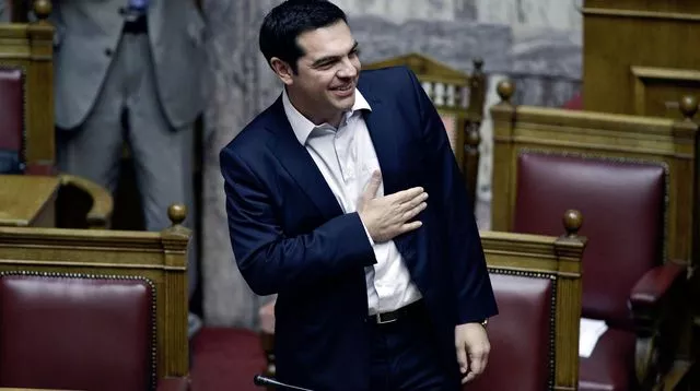 Le Parlement grec a suivi la volonté d'Alexis Tsipras en adoptant le troisième plan d'aide au pays ce vendredi.


