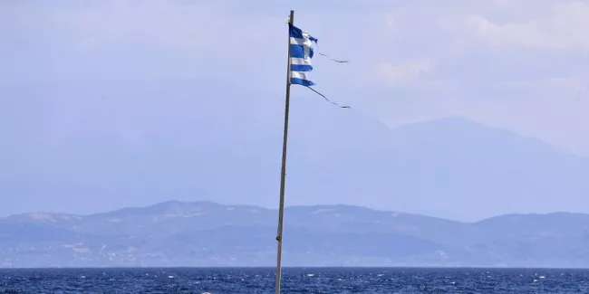 Édito: Gare à l'effet boomerang en Grèce?.