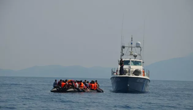 "J'ai croisé un canot de migrants en Grèce : je les ai aidés".