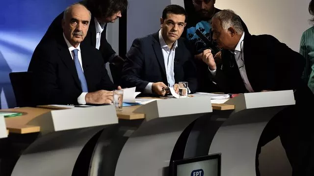 Vangelis Meimarakis, leader du parti de Droite Nouvelle Démocratie, est désormais au coude-à-coude avec Alexis Tsipras dans les sondages (ici lors d'un débat télévisé le 9 septembre à Athènes). Lequel des deux formera le gouvernement de coalition grec?


