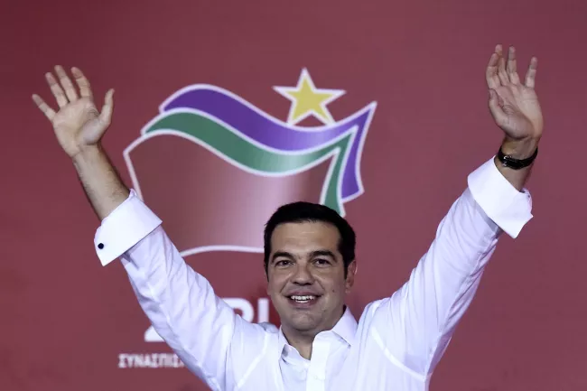 Alexis Tsipras alors qu'il s'appêtait à voter, dimanche matin, à Athènes. Crédits photo : Lefteris Pitarakis/AP


