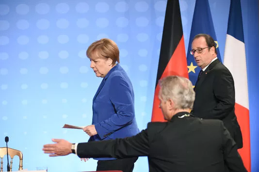 La chancelière allemande, Angela Merkel,et le président Hollande, à Paris, le 2 octobre.


