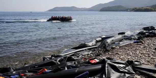 Selon les ONG présentes à Lesbos, en première ligne des arrivées, les conditions d'accueil se sont encore détériorées ces derniers jours. (Crédits : YANNIS BEHRAKIS)


