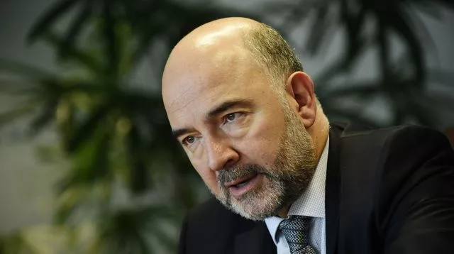 Le commissaire européen aux Affaires économiques, Pierre Moscovici au siège de l'UE à Bruxelles, le 29 octobre 2015



