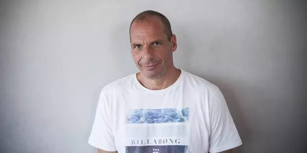 Crise des migrants: Varoufakis est "fier" de l'attitude de Merkel envers les réfugiés.