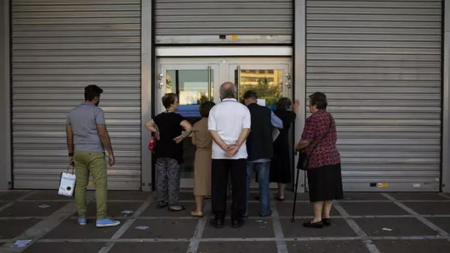 Grèce : les banques ont besoin de 14,4 milliards d'euros.