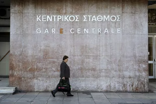 En Grèce, Alexis Tsipras affronte sa première grève générale.